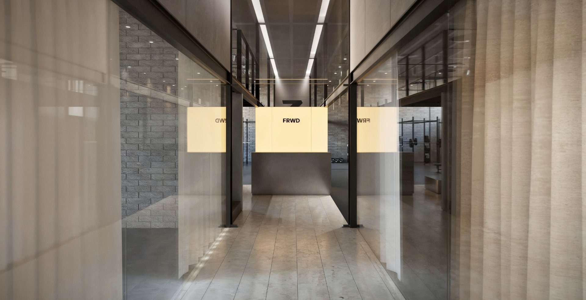 FRWD Lobby — Recepción arquitectónica