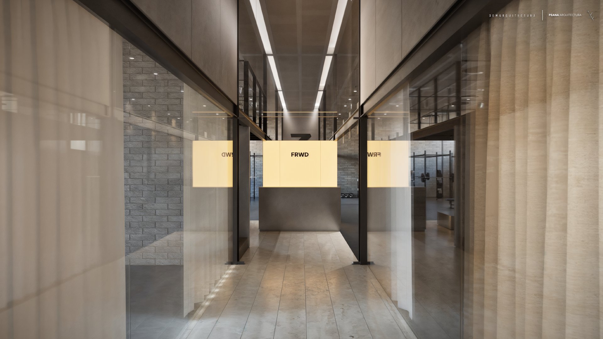 Pasillo lateral con ventanas iluminadas